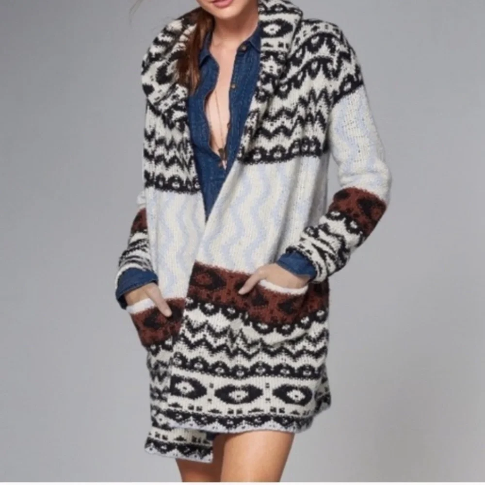 Abercrombie & Fitch Cardigan Open Front Aztec Print Knit Wool Hooded Sweater S